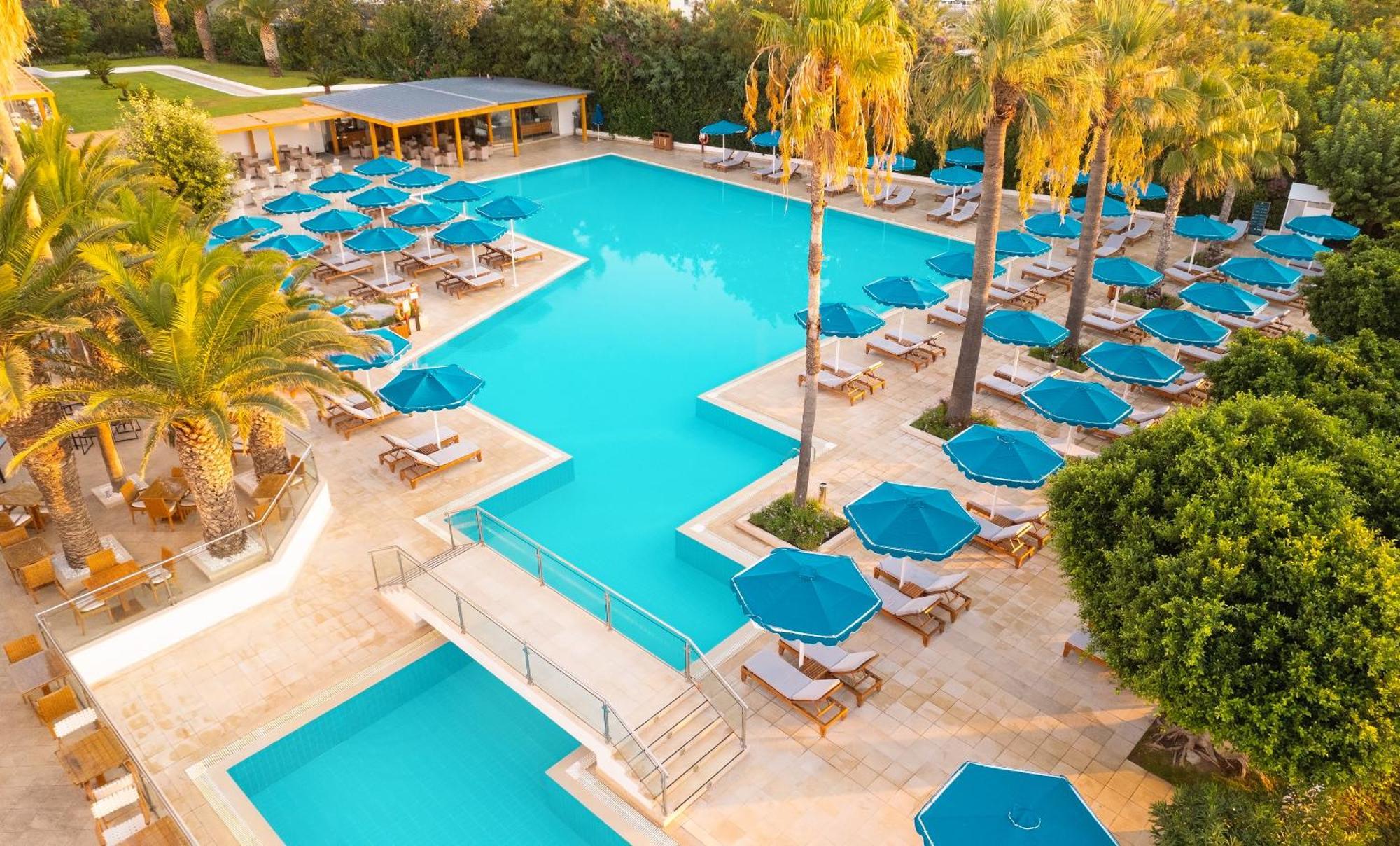 มิตซิส ฟาลิรากี บีช โฮเต็ล แอนด์ สปา Hotel ภายนอก รูปภาพ